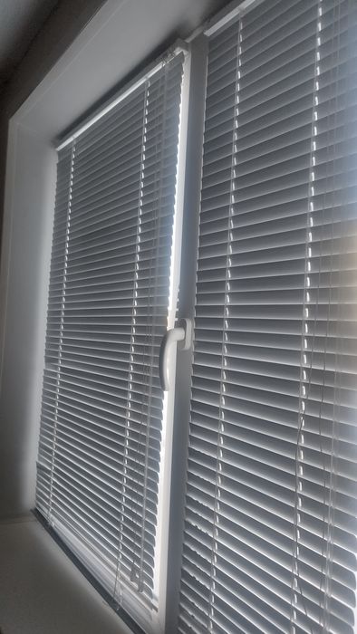 Жалюзи на большое окно