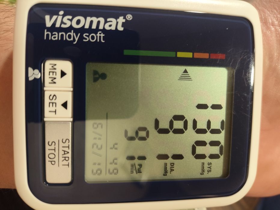 Апарат за кръвно налягане.