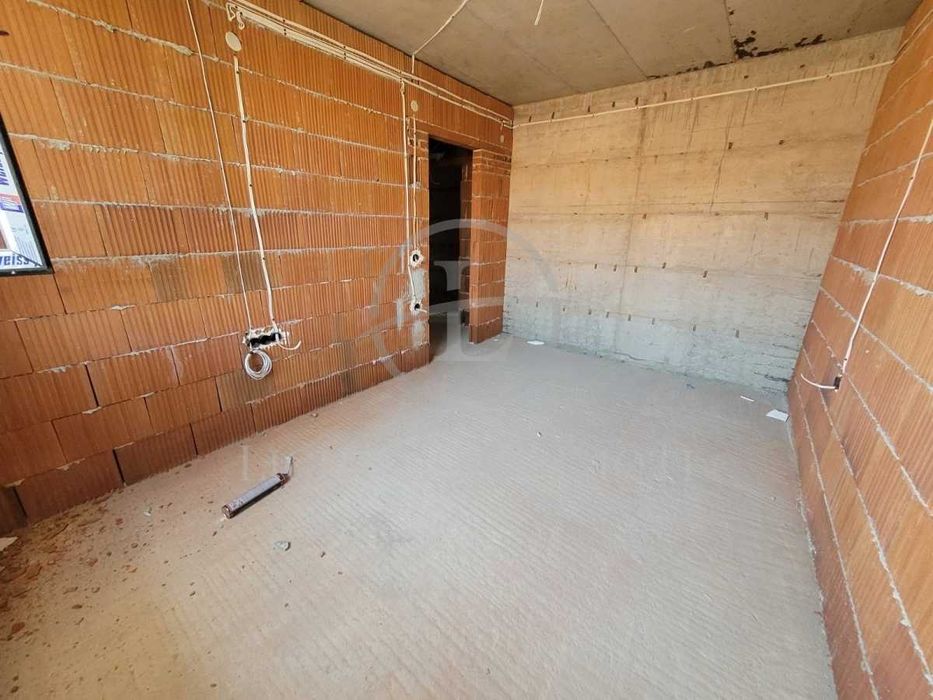 Реф. 2885 Двустаен Апартамент с АКТ 14 / Прослав