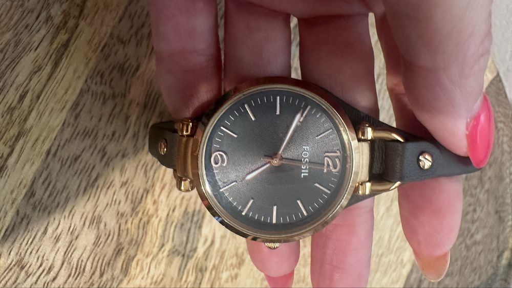 Часовник FOSSIL ES3077