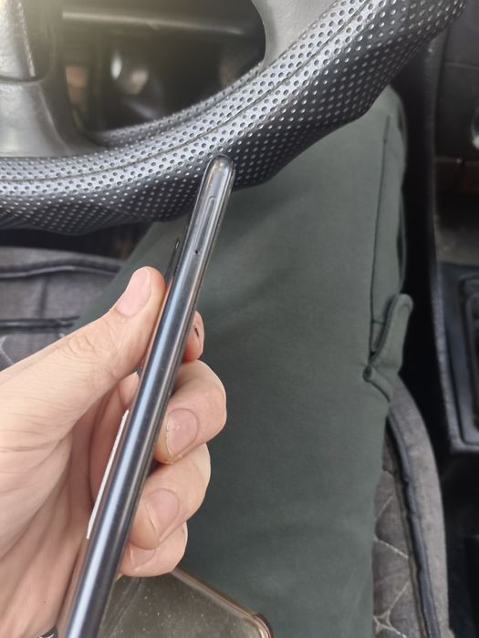 Телефон сатылады