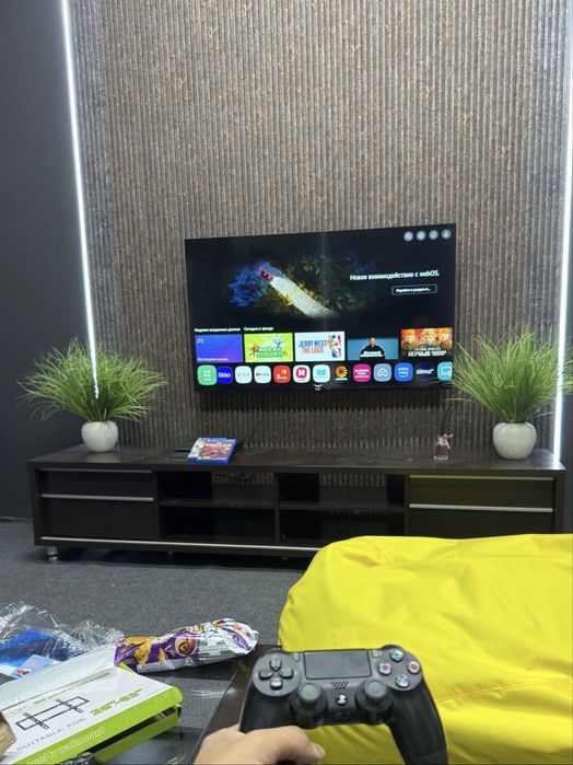 Телевизор LG Smart 139/55