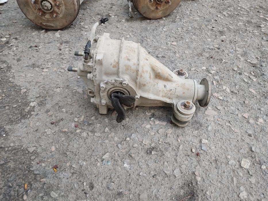 Редуктор nissan rnessa 1998 года 2.4 . Полный привод