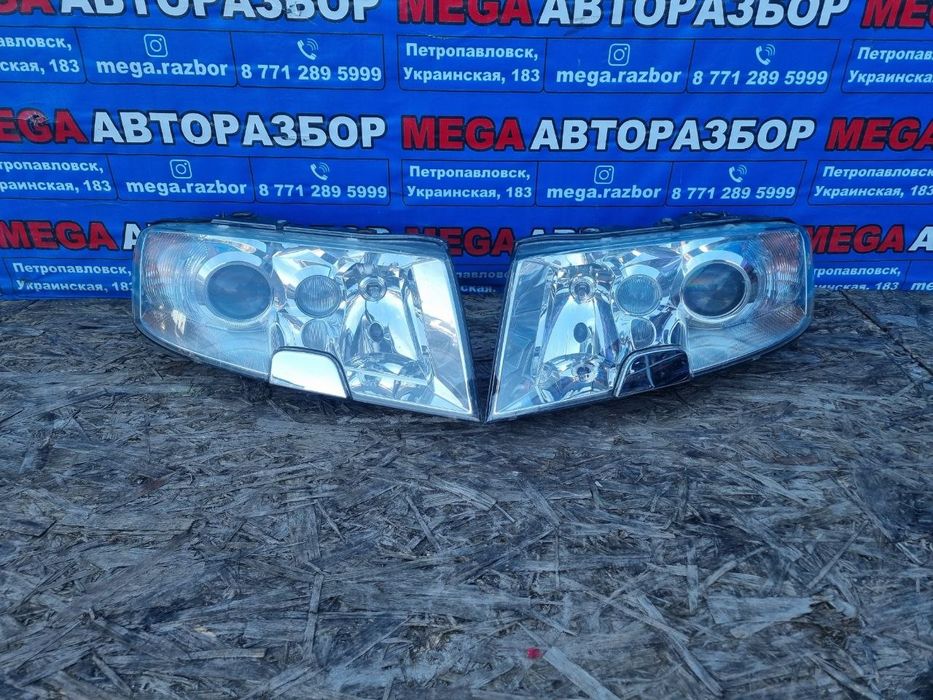 Фары на  Skoda Superb.