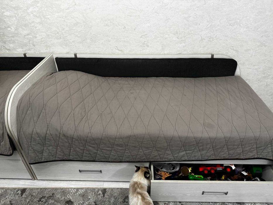 Кровать детская односпальная с матрасом