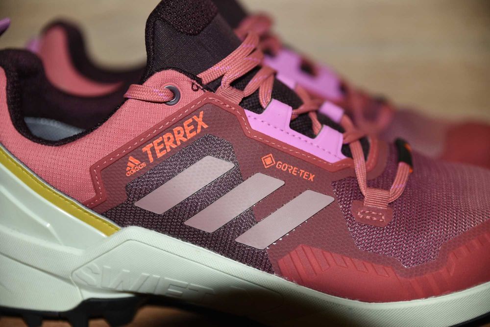 НОВИ Adidas Terrex Gore Tex оригинални, 42 номер