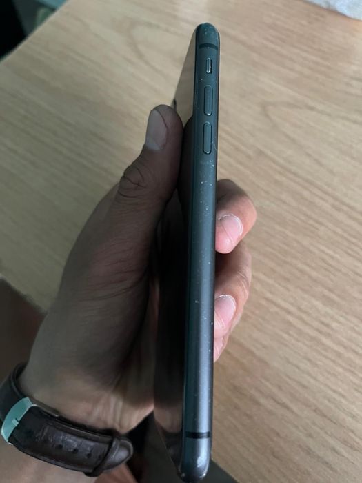 iphone 11 ,total black