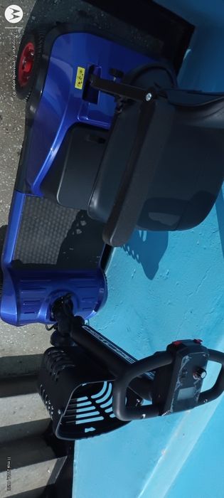 Scuter/carucior electric pentru varstnici sau persoane cu dizabilitati