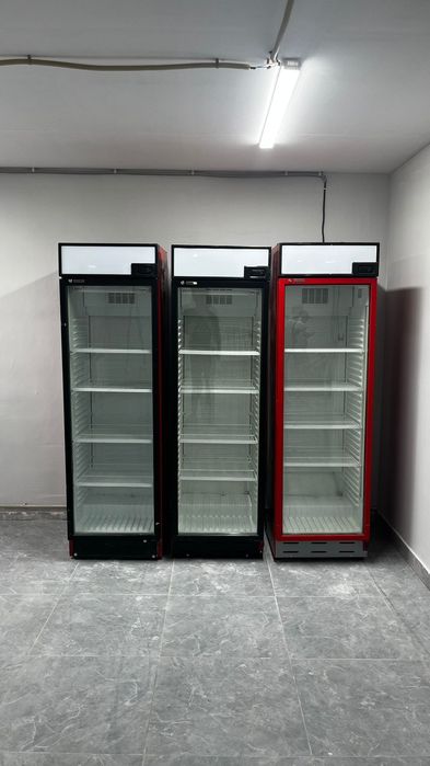 Витринные холодильники б/у