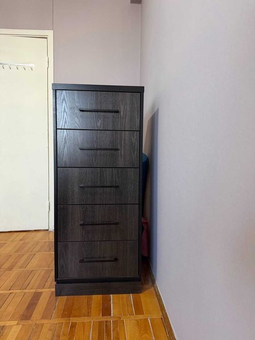 Спальный гарнитур (шкаф, кровать, комод, тумбы)