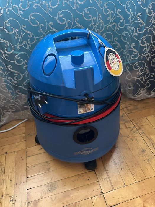 Продам рабочий пылесос