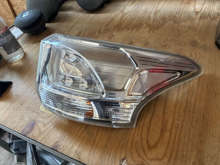 Десен стоп за митсубиши аутлендър 3 2012-15г.  Mitsubishi Outlander 3.