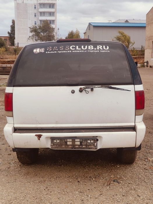 Продам chevroler blazer 1995 года