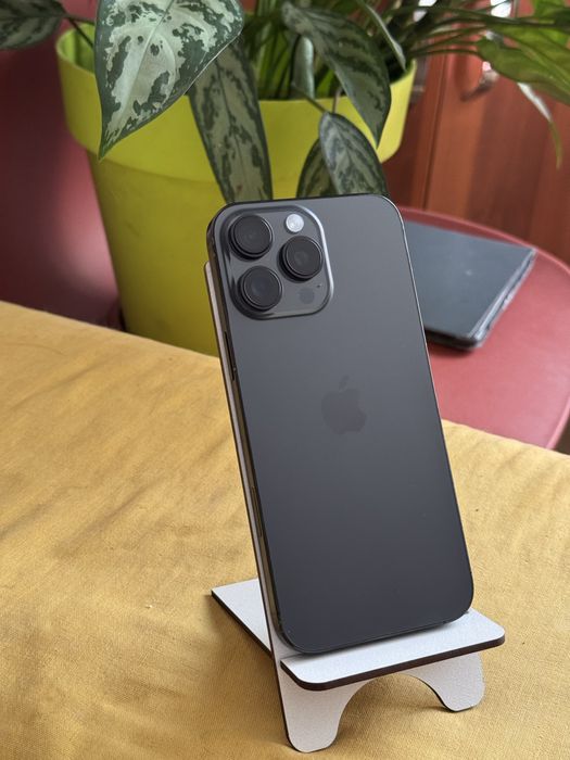 Iphone 16 pro max на гарантии