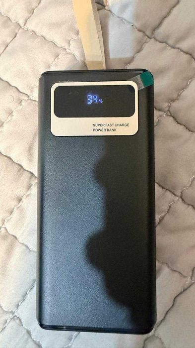 Power bank 100.000 mAh, Încărcare Rapidă Bidirecțională de 22.5W, nou 300 RON