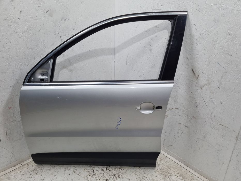 Usa stanga fata Volkswagen Tiguan (5N) [Fabr 2007-2016] SUV LA7W