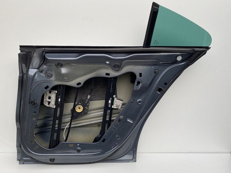 USA Dr spate vw Passat CC cod de culoare LK7X