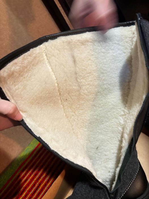 Продам женские сапоги