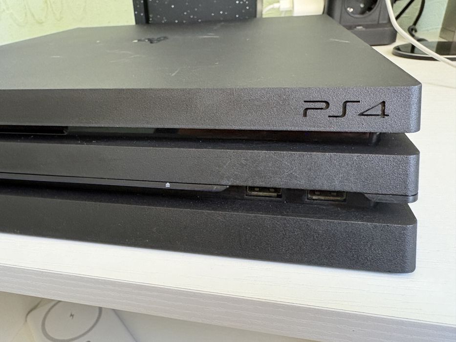 Playstation 4 pro 1tb