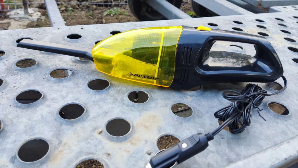 Aspirator pentru mașină