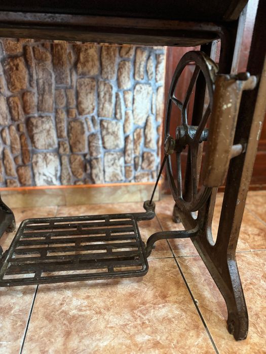 Mașină de cusut Ileana