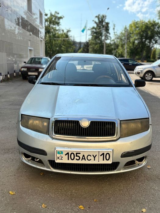 Машина Skoda Fabia