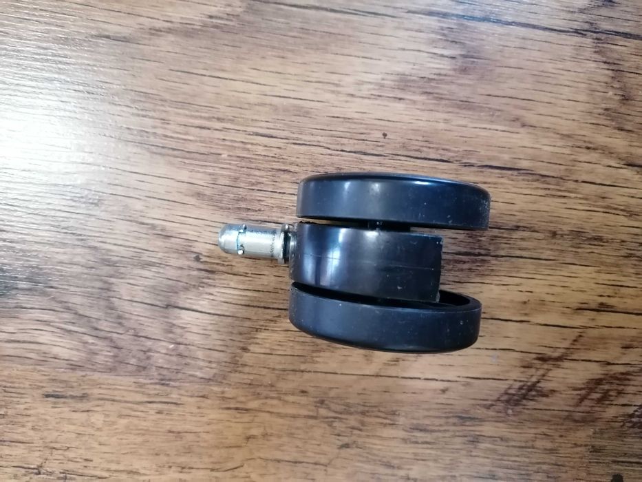 ChairPro стандартни колелца 5 броя за мек под или мокет