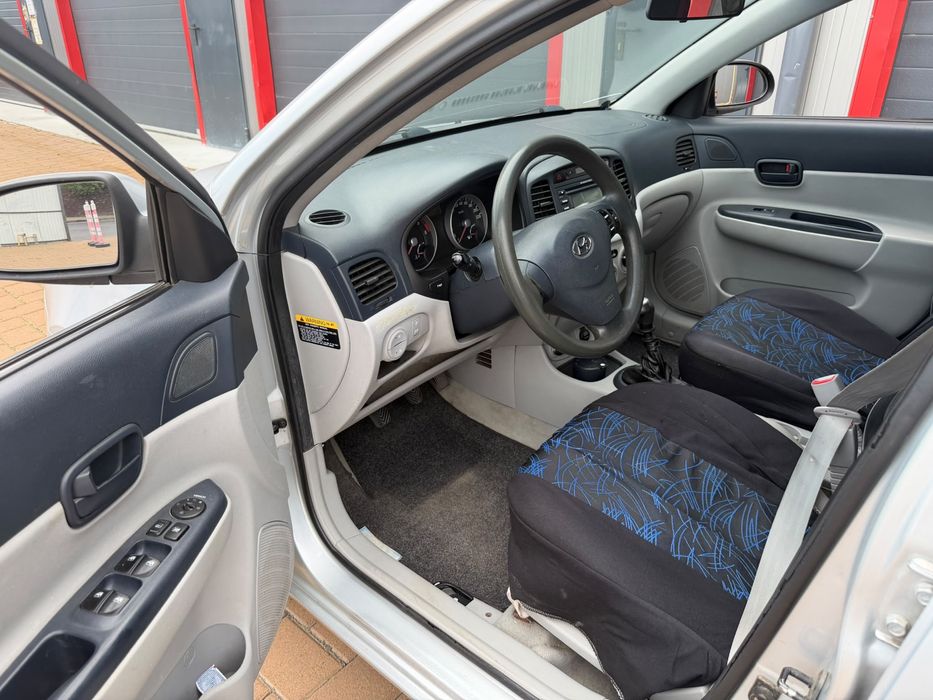 HYUNDAI Accent 0 — imagine 5