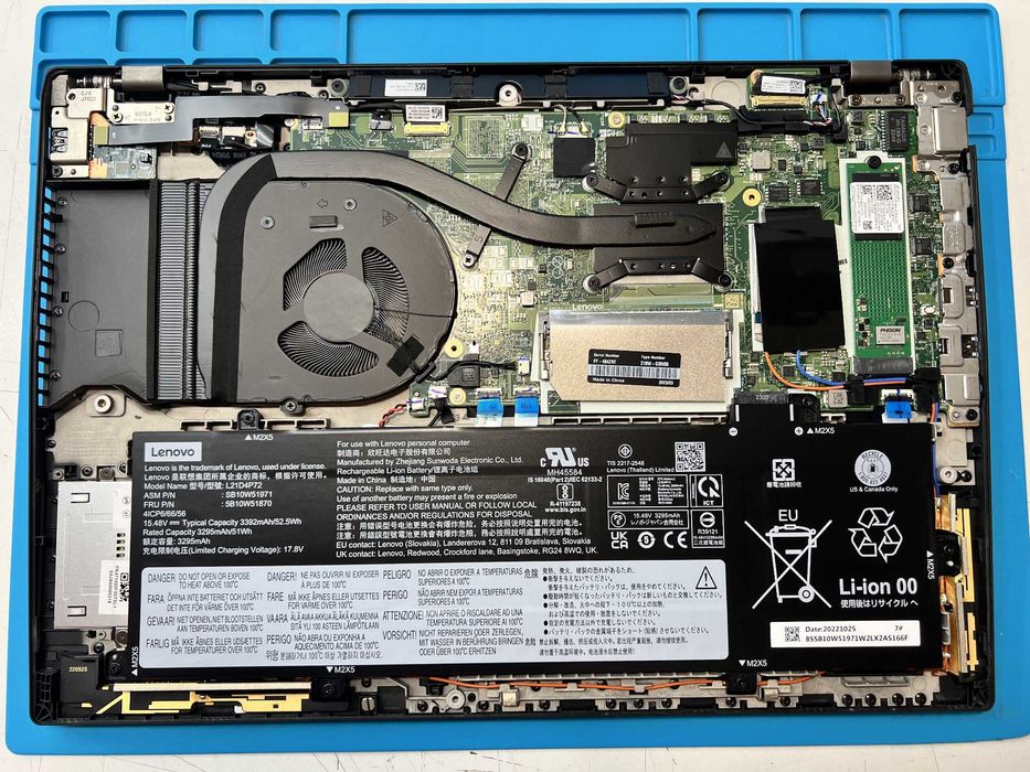 Реновиран лаптоп Lenovo ThinkPad T16 G1 16" Touch IPS i5-1235U 16GB DDR5 510GB M.2 Nvme/ клас А/ 12м гаранция