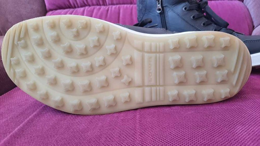 Ghete trekking LOWA Bosco Goretex gtx marimea 44, zero km