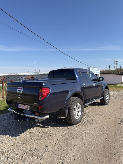 Mitsubishi  l200