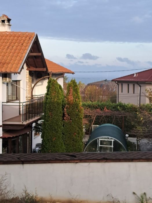 Продава се Къща в Варна, Младост 2 - 270 кв.м за 1204 €/кв.м - Снимка #2