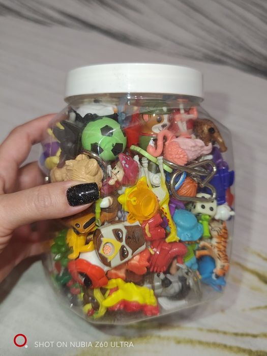 Игрушки Киндер сюрприз и Той бокс