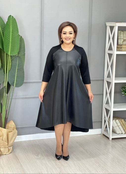 Платье стильное  чёрное