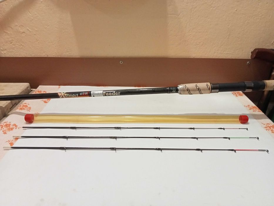 Фидер-3,90 м.,3 секции,с 3 резервни върха + гребен-125 лв.- ново