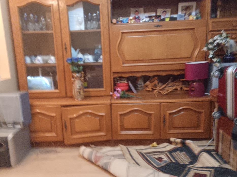 Vând mobilă pentru sufragerie