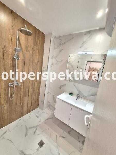 Продава се Тристаен апартамент в Пловдив, Кючук Париж - 100 кв.м за 1449 €/кв.м - Снимка #18