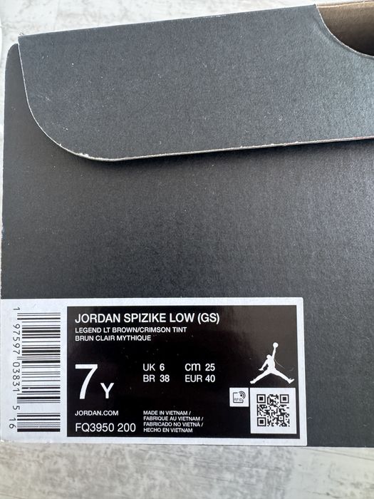Jordan Spizike low номер 40