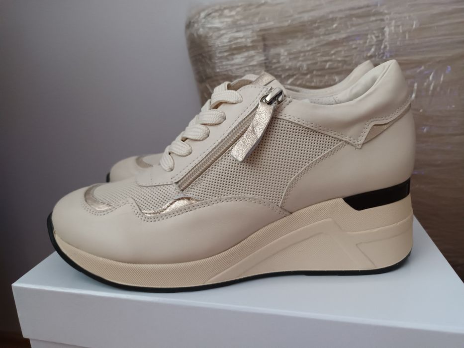 -- дамски  боти --