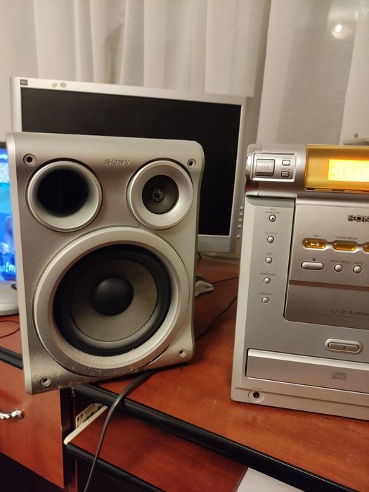 Vând combina Sony TB-10