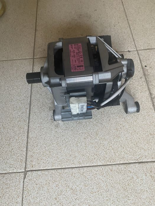 Пералня Samsung wf70f5e0n2w