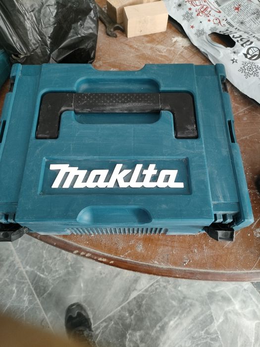 Продам болгарку на батарейках