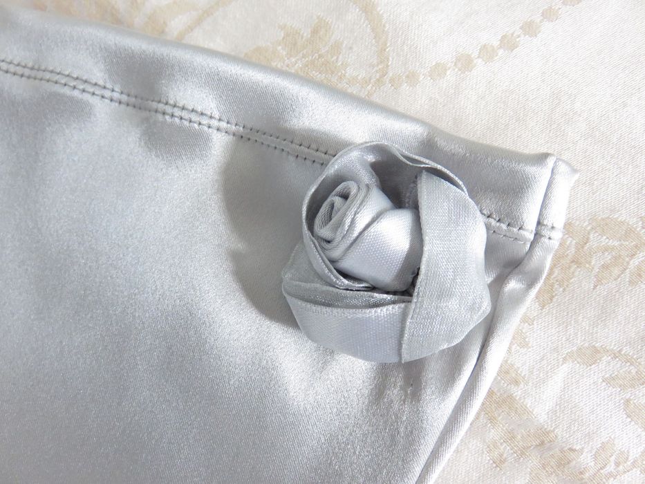 Сатенени ръкавици Armani Collezioni, нови