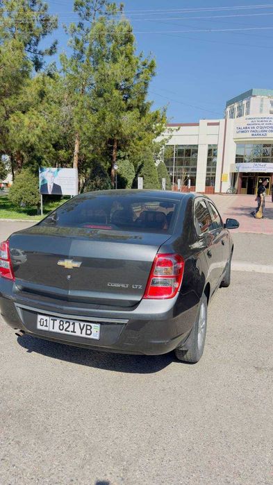 Moshina sotiladi holati ideal Toshkent shahrida yurgan