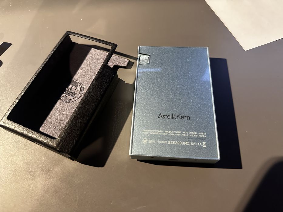 Astell&Kern AK70 – Hi-Res аудио плеър
