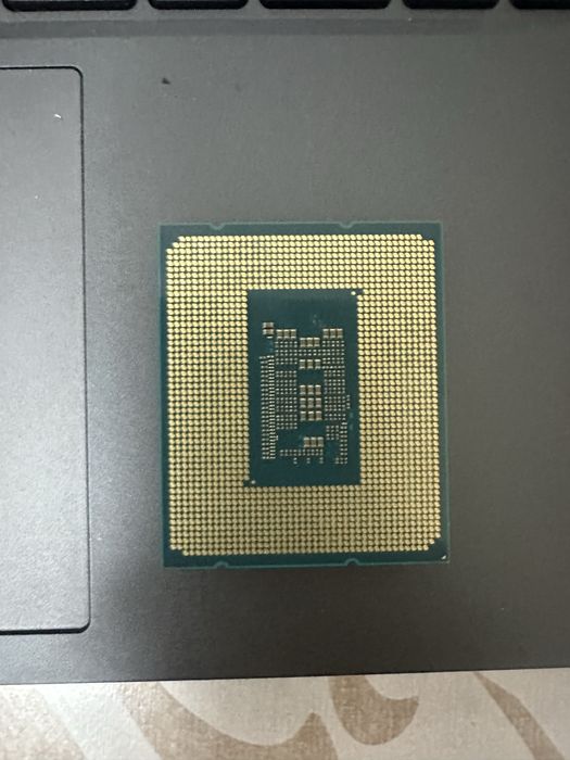 Intel core i3 12100f
