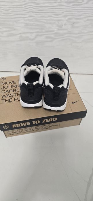 Nike Air Max Dawn 'Black White' - Номер 28.5 - Запазени