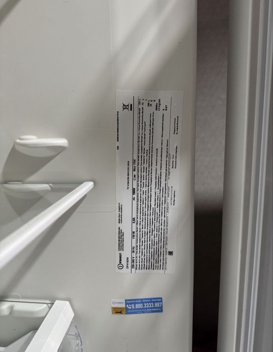 Холодильник indesit