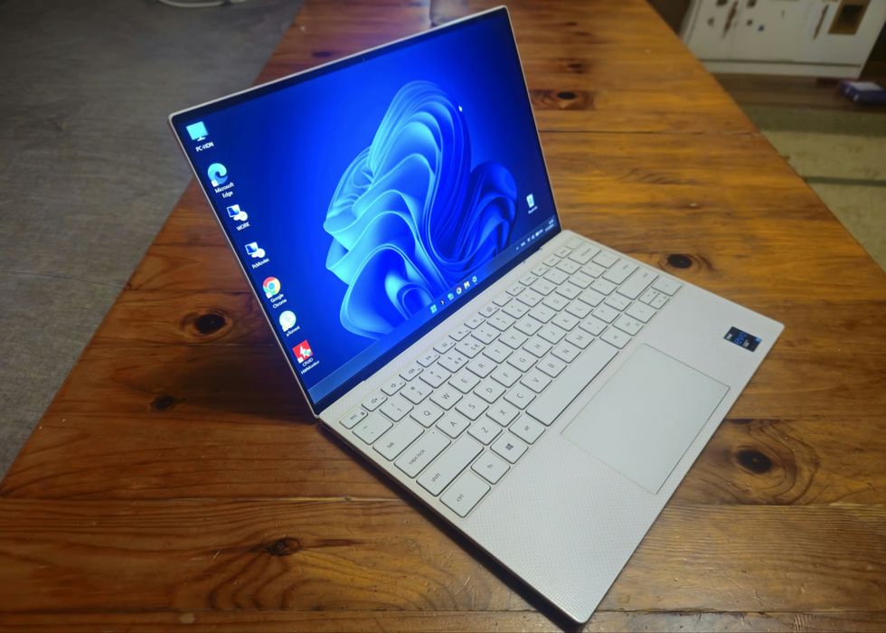 Лаптоп Dell XPS 13 9310
