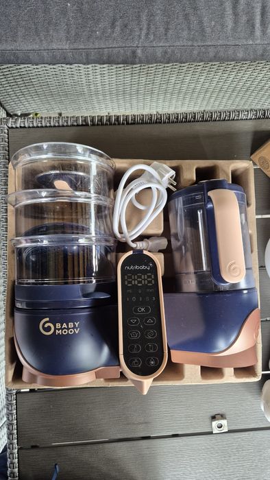 Aparat de gatit la aburi babymoov